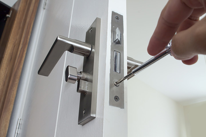 Our local locksmiths are able to repair and install door locks for properties in Roehampton and the local area.